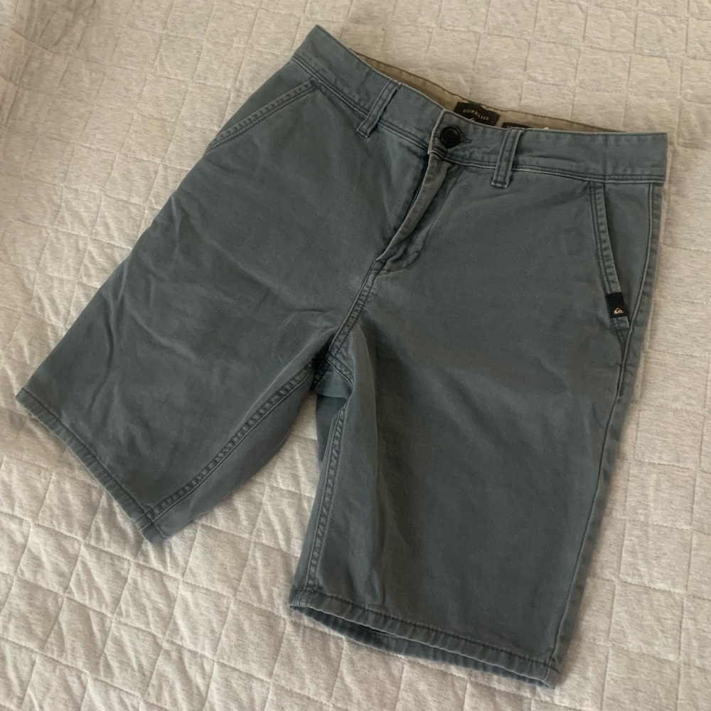 Quicksilver charcoal grey straight fit shorts